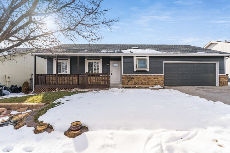 4400 Sunridge Dr - Photo 2 of 25