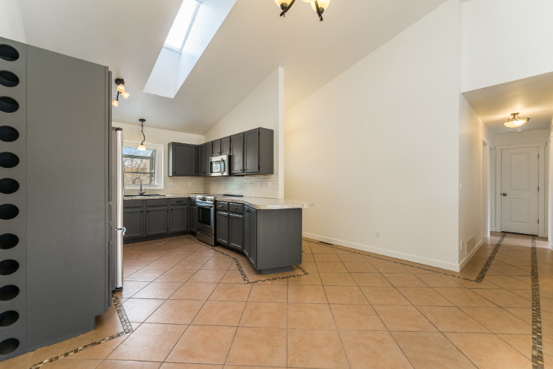 4400 Sunridge Dr - Photo 7 of 25