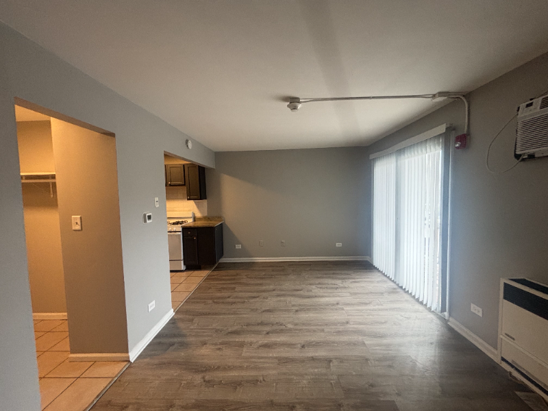 3333 Commercial Ave #14 - Photo 2 of 4