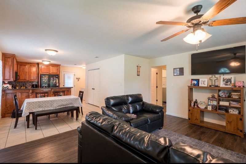 717 E Force St - Photo 7 of 7