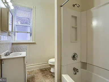 1418 State St #2 - Photo 6 of 7