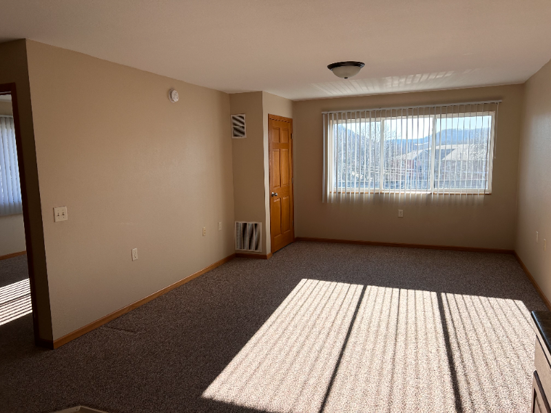 1719 W 5th St #304 - Photo 2 of 8