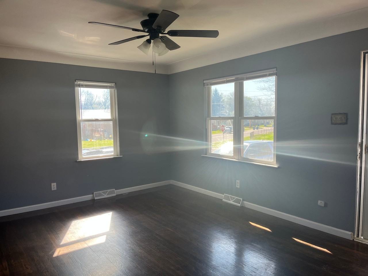 3868 Western Ave #3870 - Photo 4 of 11