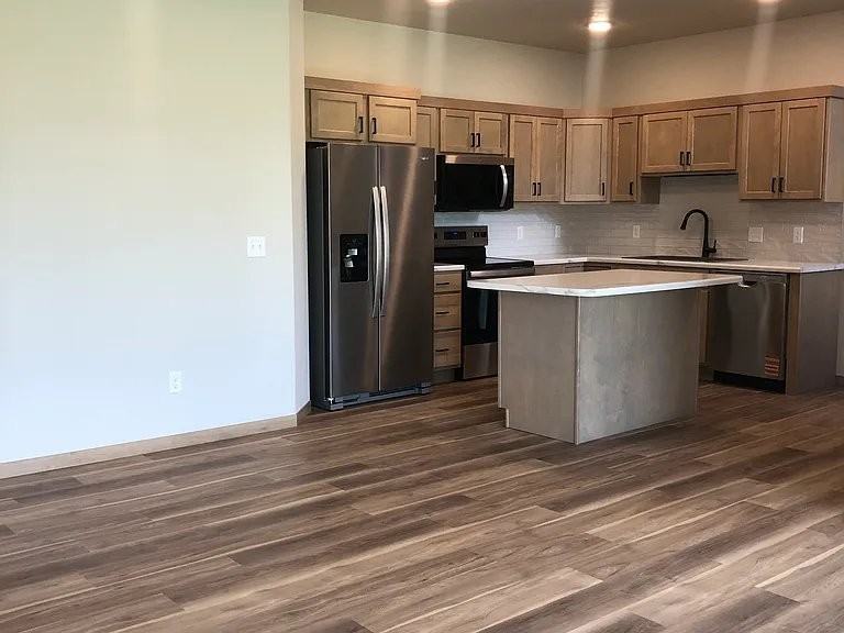 5712 E Avett Pl - Photo 3 of 19