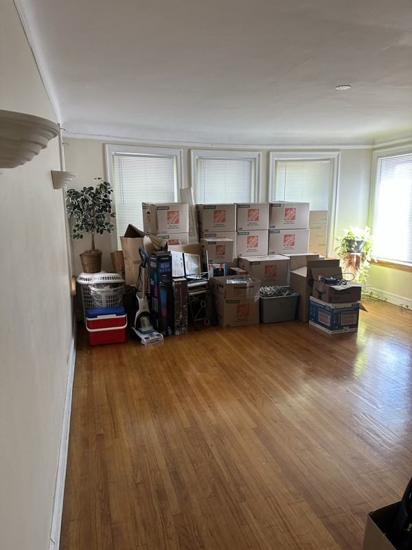 8328 S Ingleside Ave #3 - Photo 5 of 11