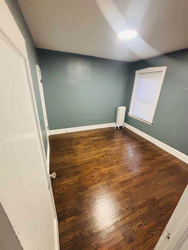 704 E 80th St #1 - Photo 2 of 7