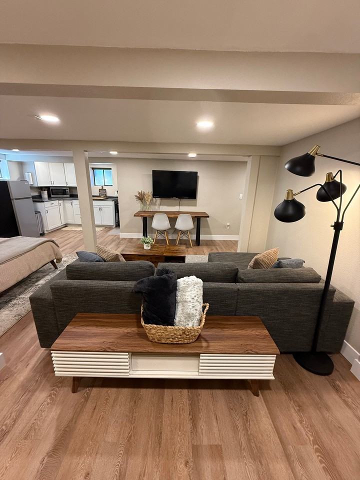 4004 Nw Columbia St #BS - Photo 2 of 17