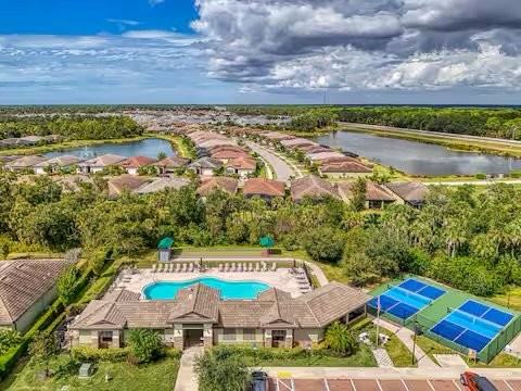 11976 Blazing Star Dr - Photo 2 of 25