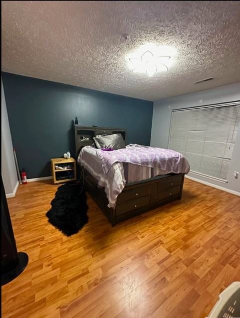 15604 Everglade Ln - Photo 5 of 12