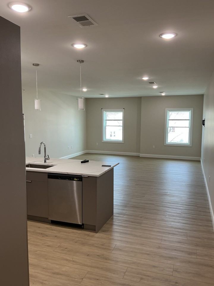 26 Elm St #8 - Photo 3 of 13