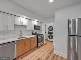 featured image of 53 S Marshall St #1