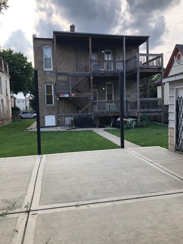 2311 S Central Park Ave #1 - Photo 2 of 17