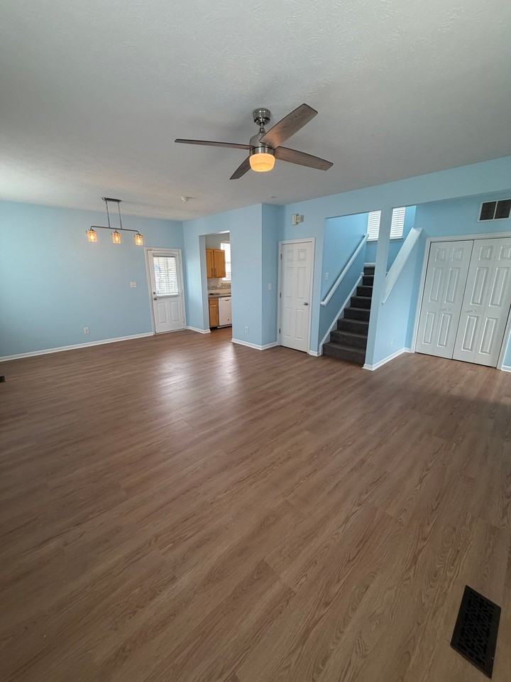 2516 N College Ave - Photo 4 of 18