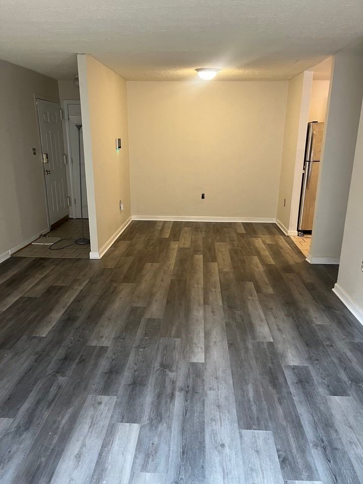 5106 S St Se #2 - Photo 4 of 10