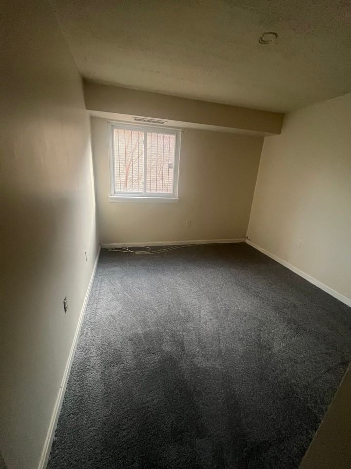 5106 S St Se #2 - Photo 6 of 10