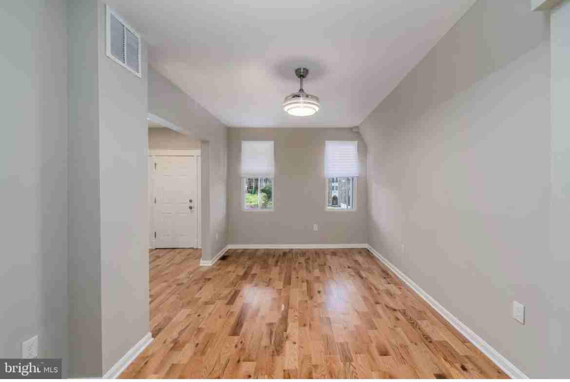 3619 Edmondson Ave - Photo 4 of 7