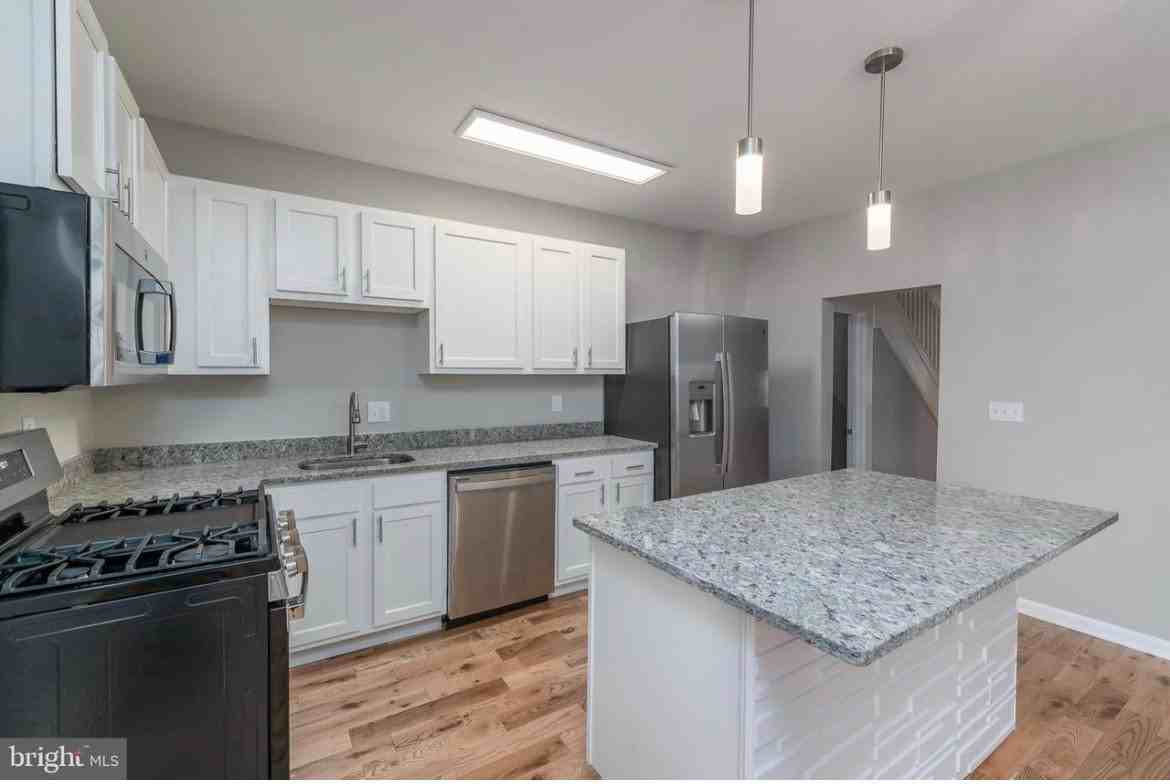 3619 Edmondson Ave - Photo 5 of 7