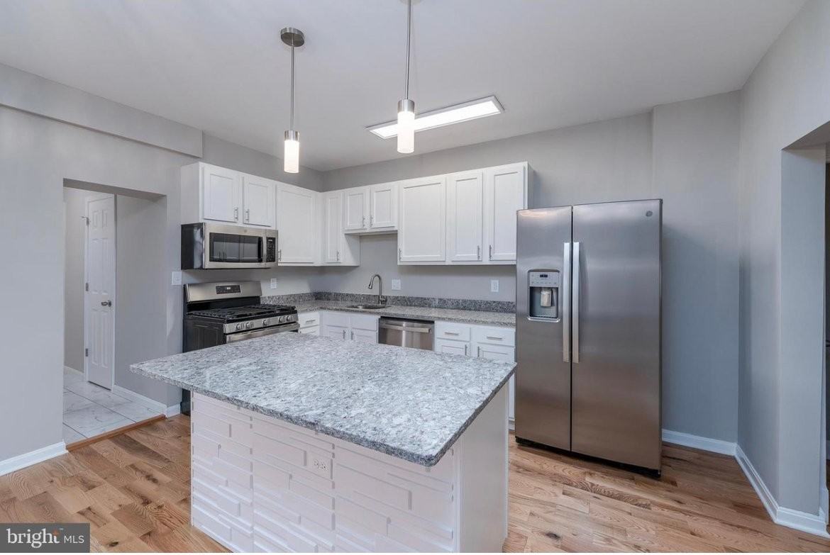 3619 Edmondson Ave - Photo 6 of 7