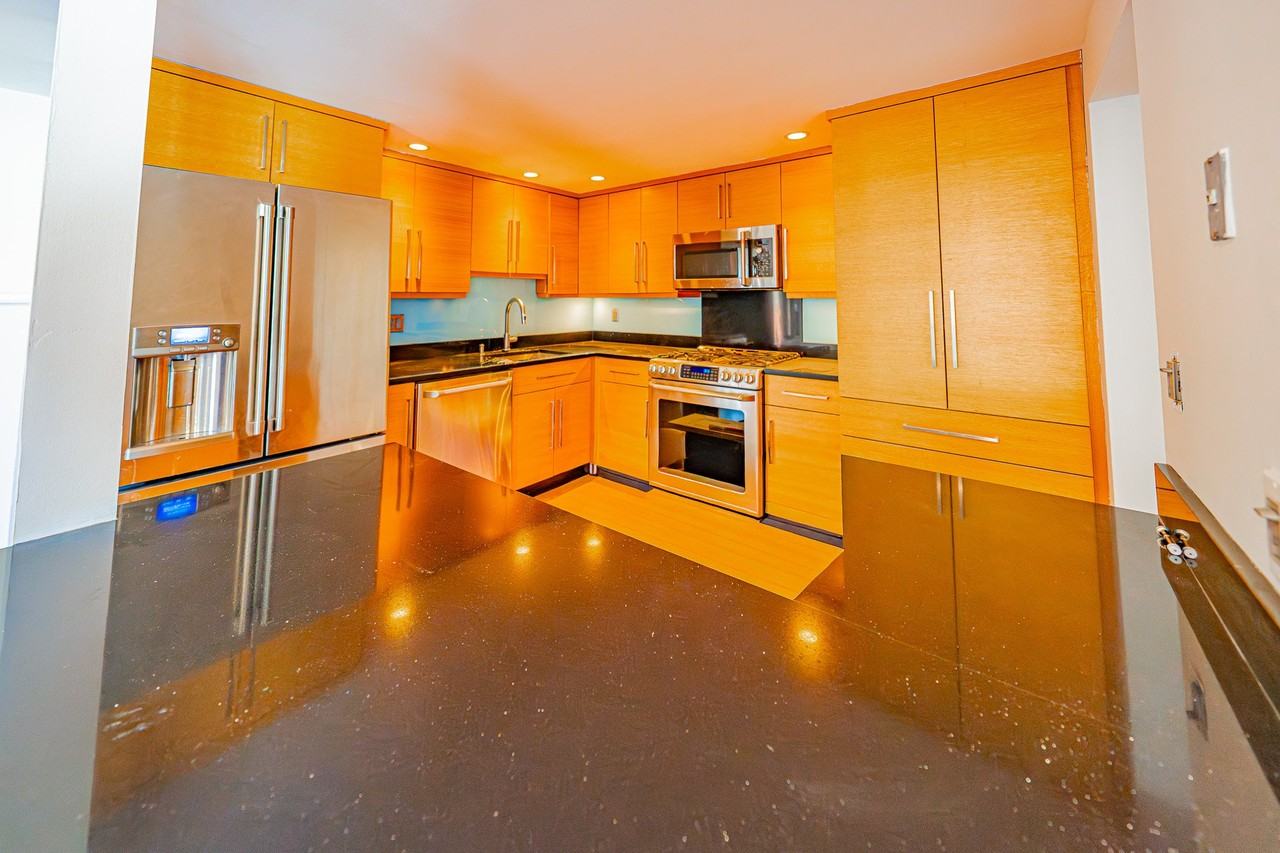 13 Buena Vista St #1 - Photo 2 of 17