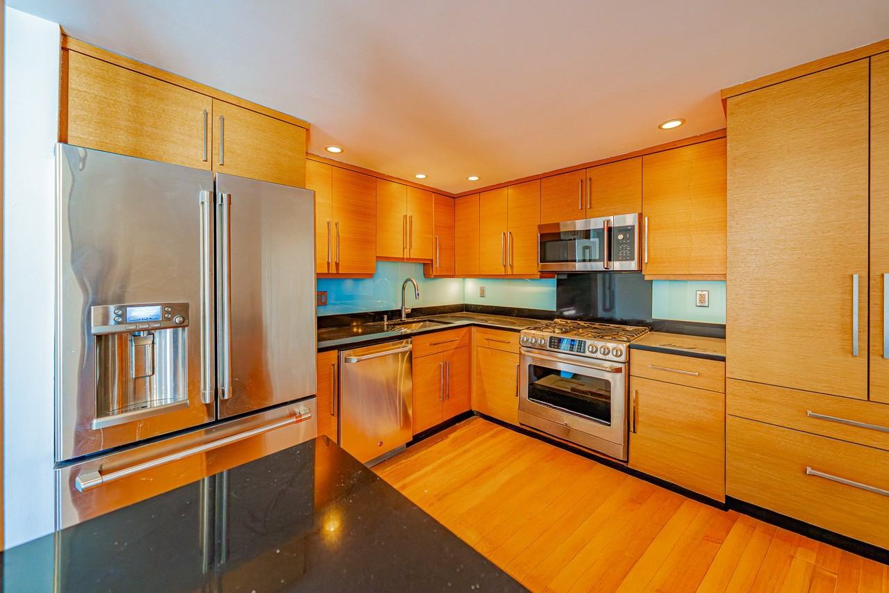 13 Buena Vista St #1 - Photo 3 of 17