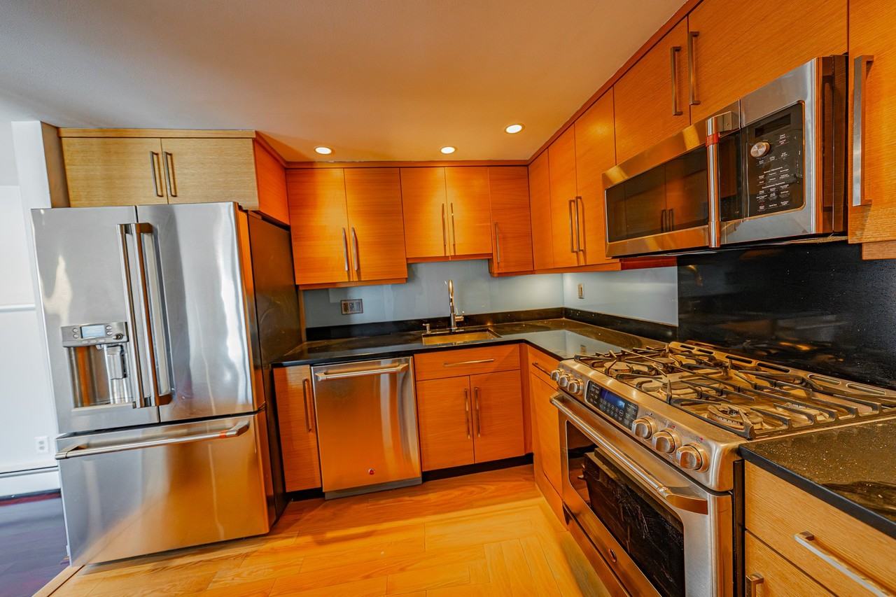 13 Buena Vista St #1 - Photo 5 of 17