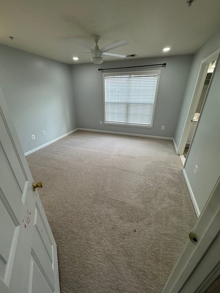 13909 Clarkwood Ln - Photo 3 of 10