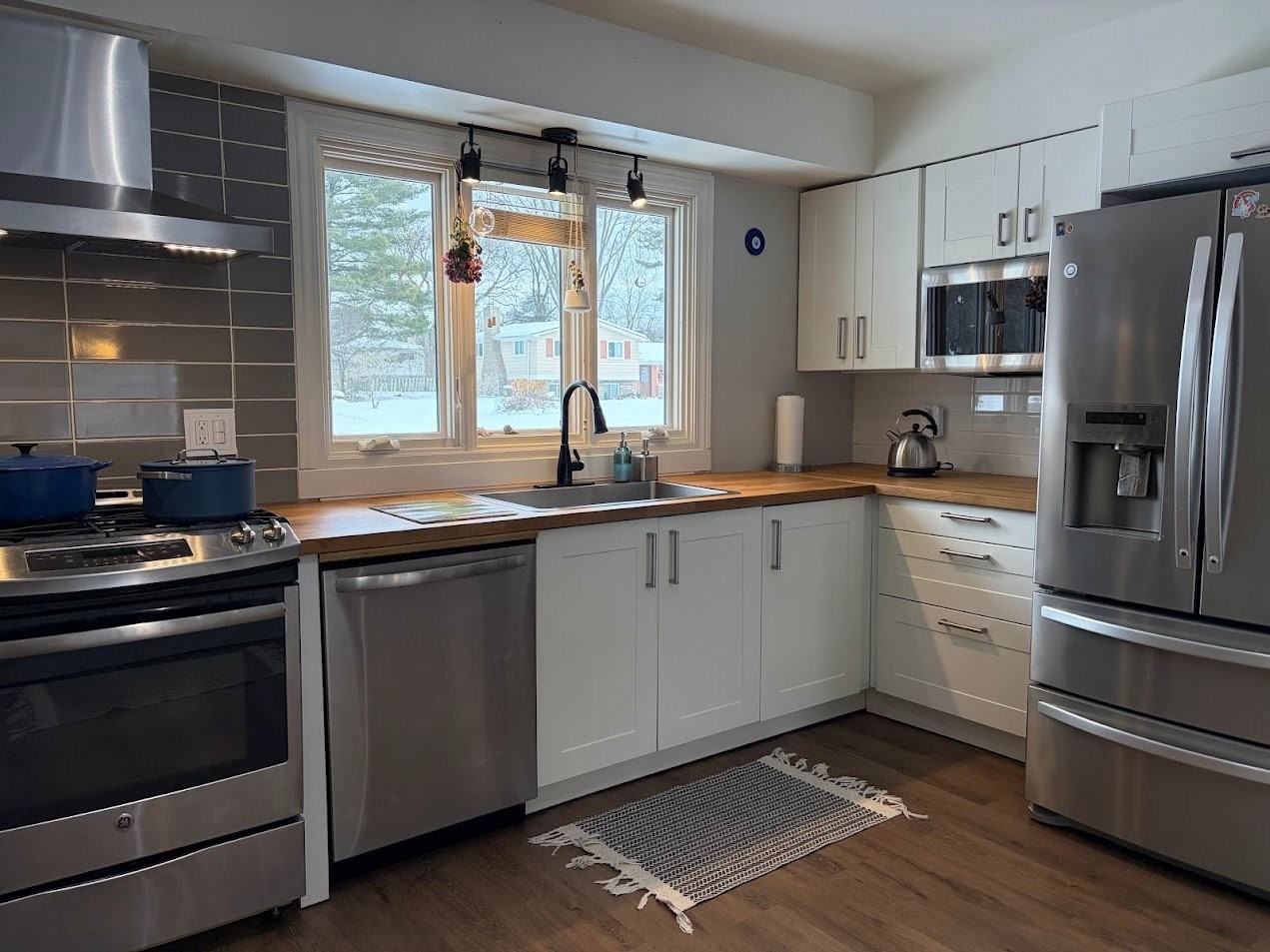 7070 Riverstone Rd - Photo 4 of 4