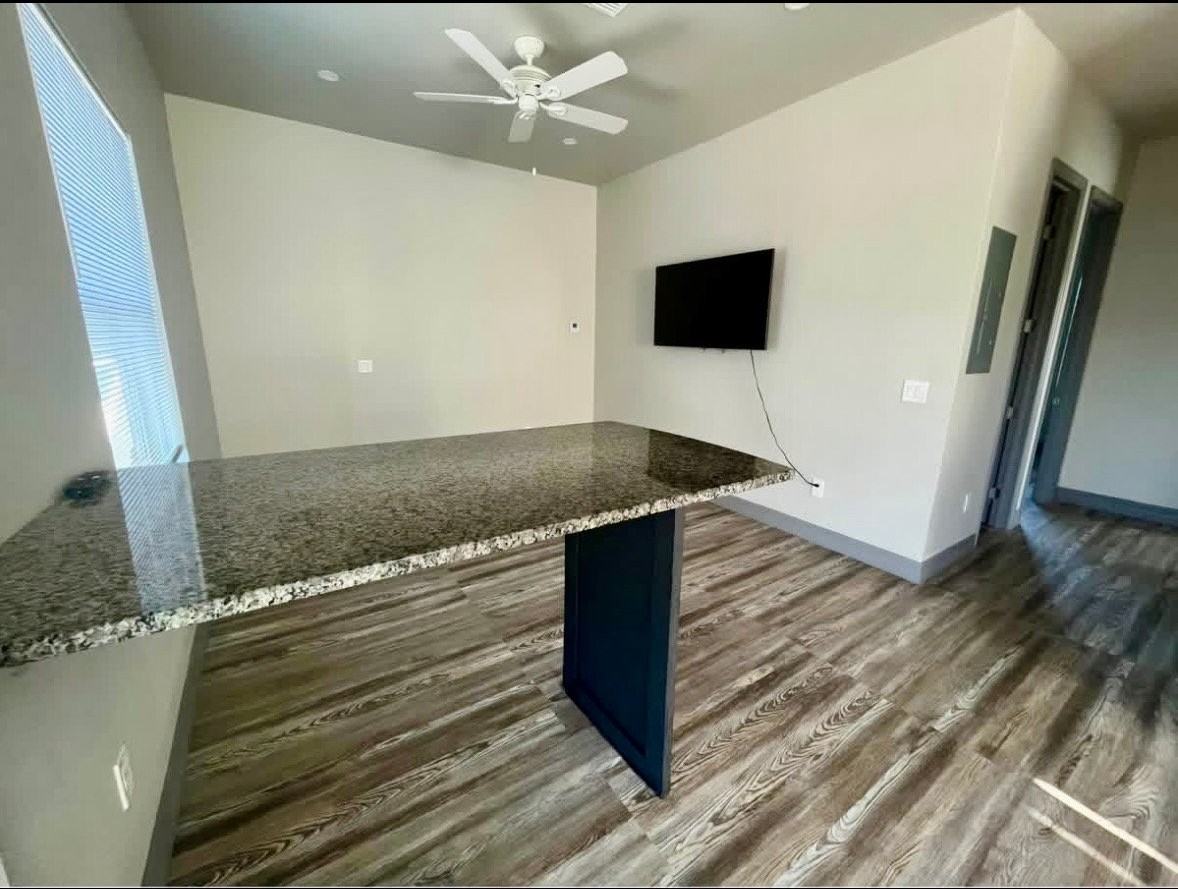 5593 Briarcliff Rd - Photo 7 of 20