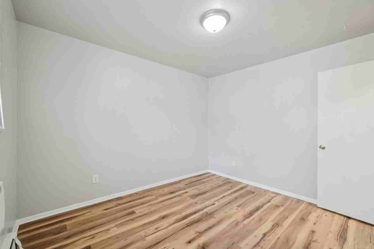 319 E Brookside St #15 - Photo 6 of 8