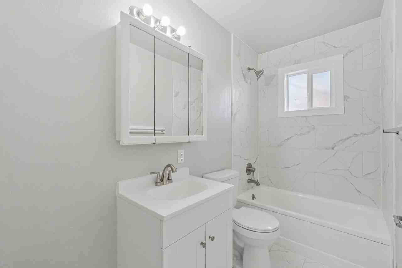 319 E Brookside St #15 - Photo 7 of 8