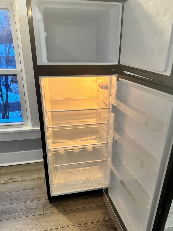 82 Park Ave #4 - Photo 6 of 12