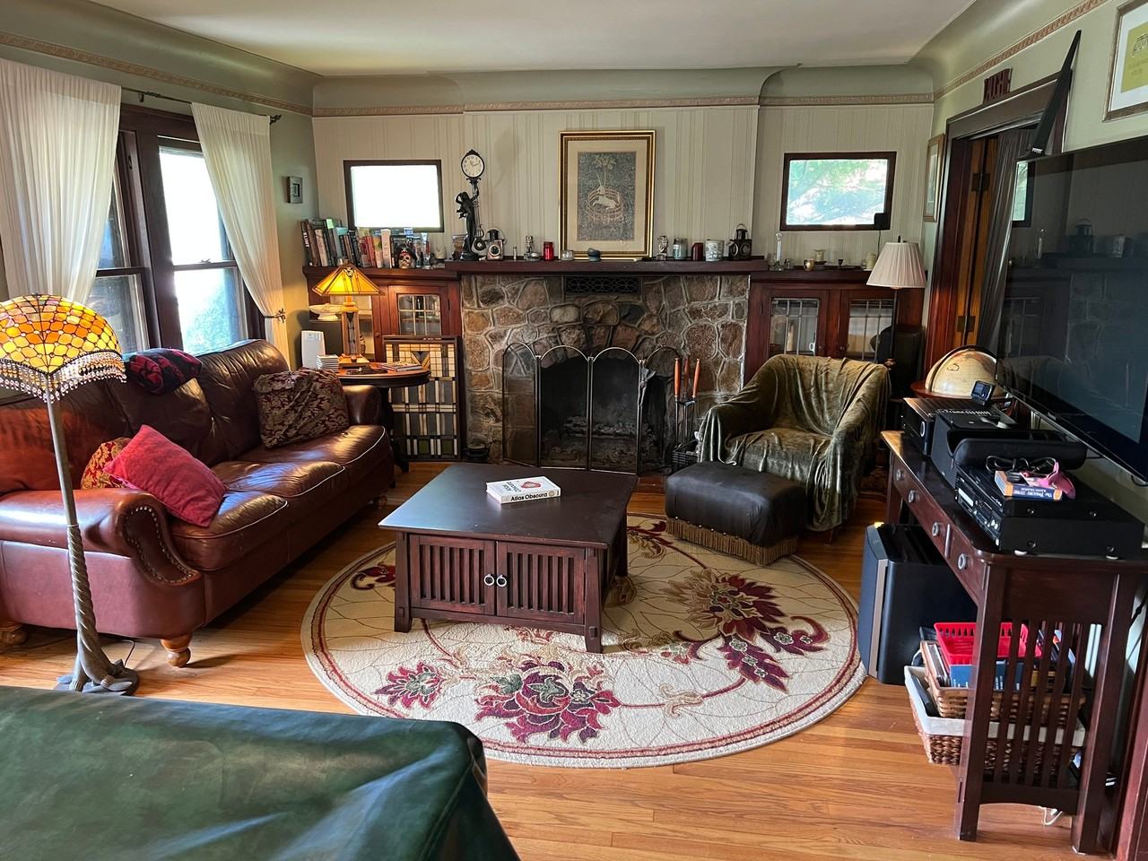 903 E Lincoln Ave - Photo 3 of 10