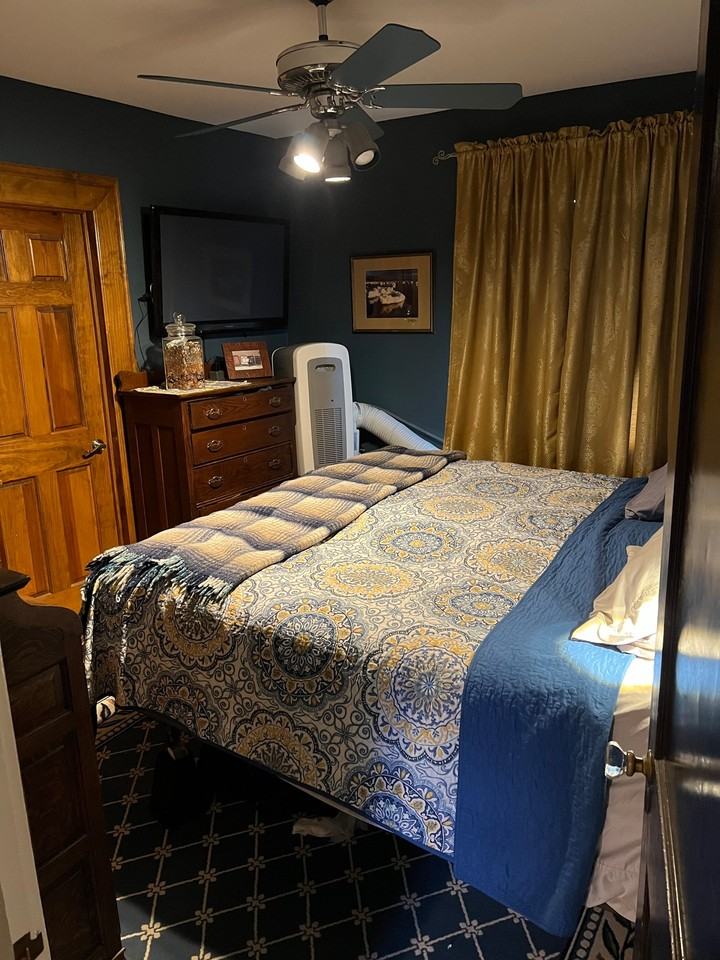 903 E Lincoln Ave - Photo 6 of 10