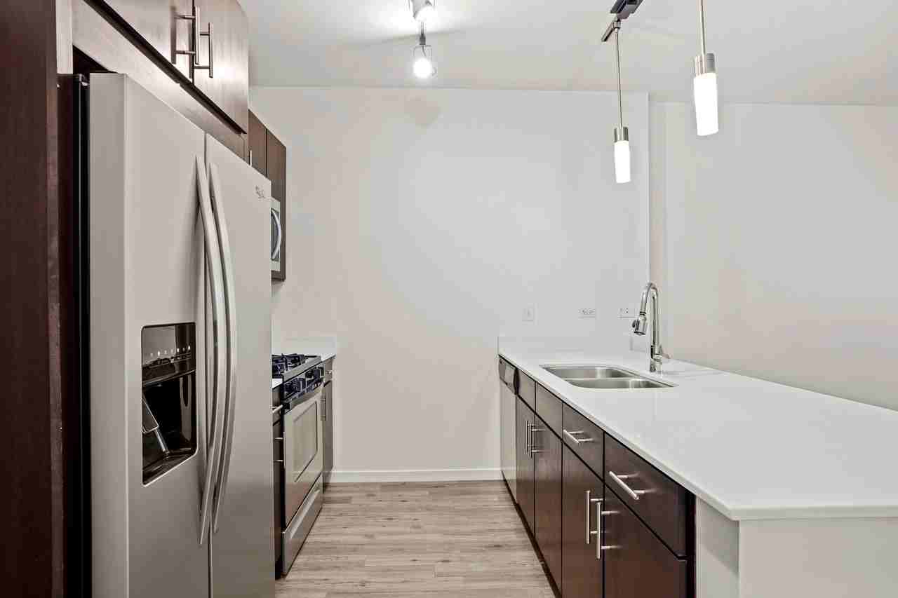 3790 N Halsted St - Photo 5 of 15