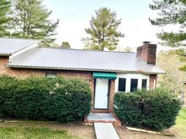 featured image of 1723 Todd Dr