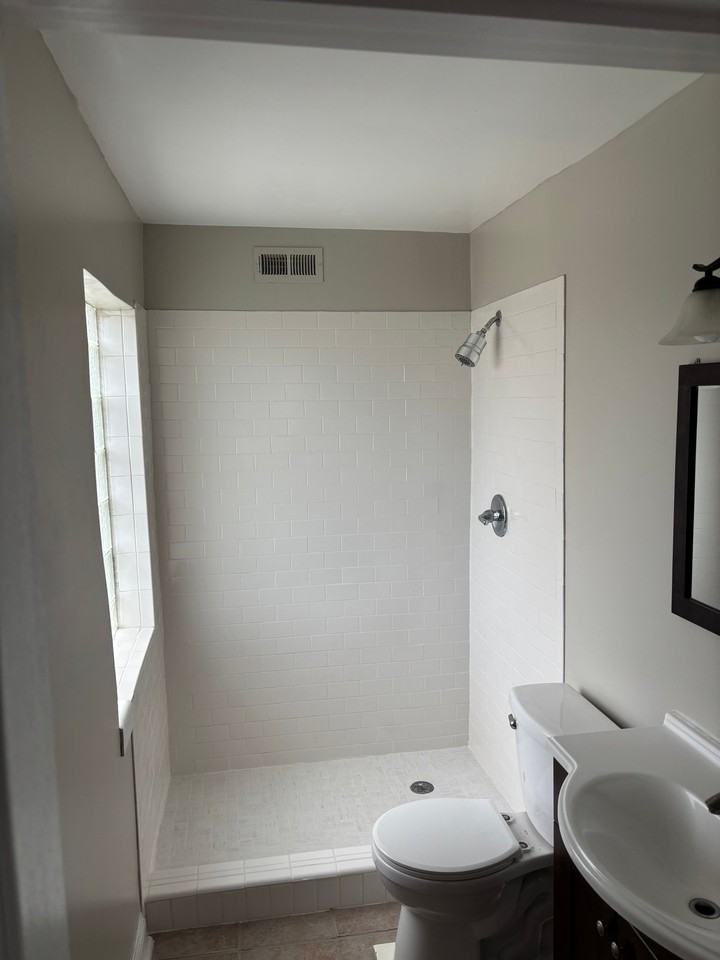 1209 Covedale Ave - Photo 7 of 7