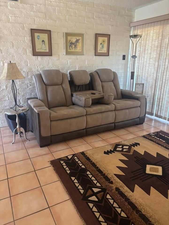 6 W Greenock Dr #6C - Photo 2 of 12