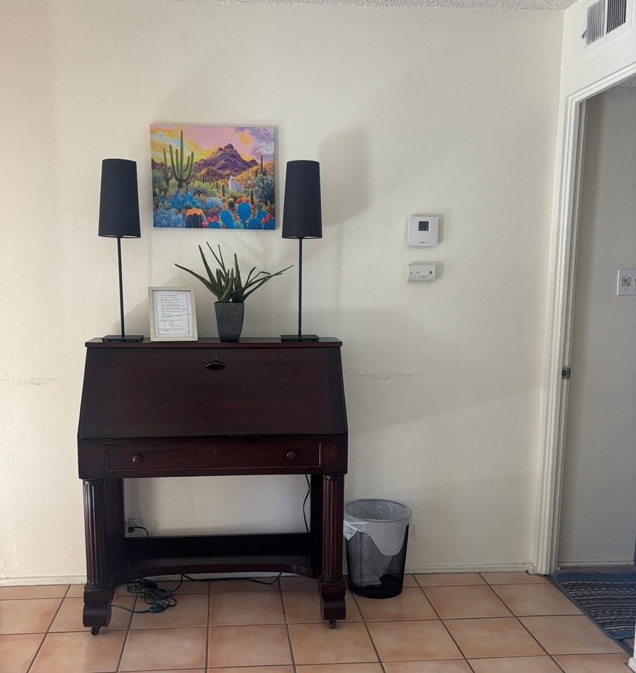 6 W Greenock Dr #6C - Photo 4 of 12