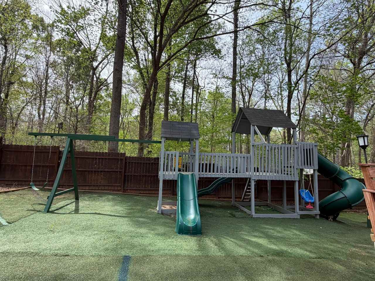 3246 Woodside Ave - Photo 2 of 17