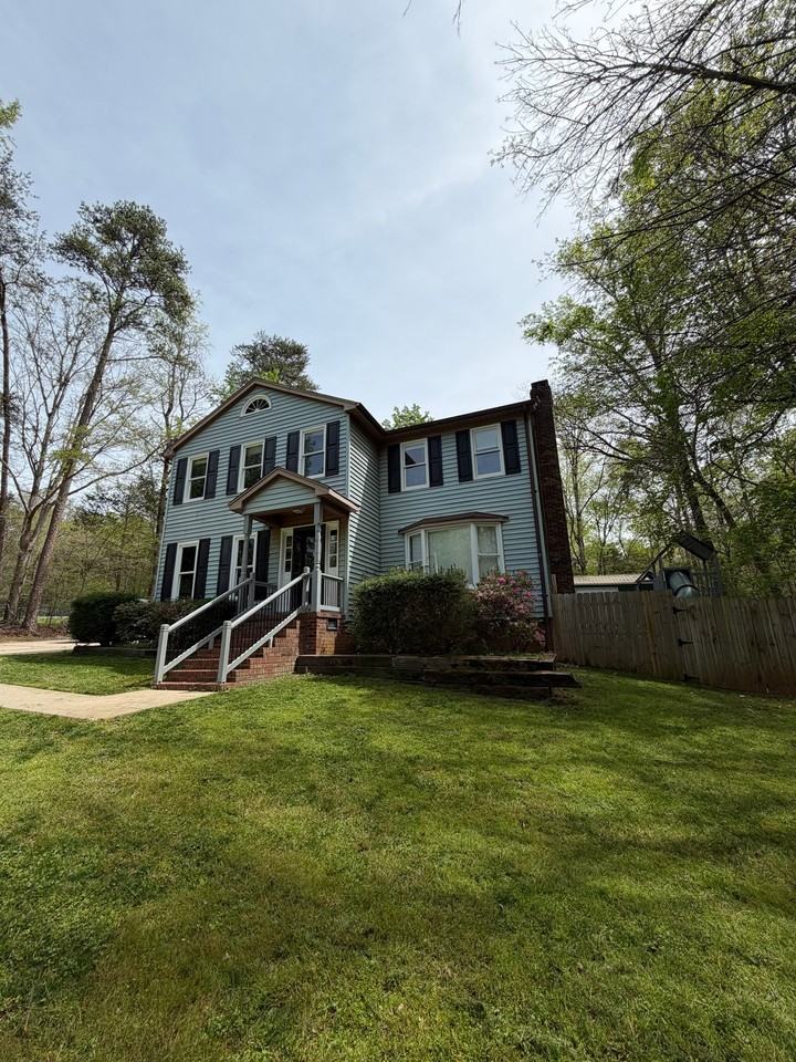 3246 Woodside Ave - Photo 5 of 17