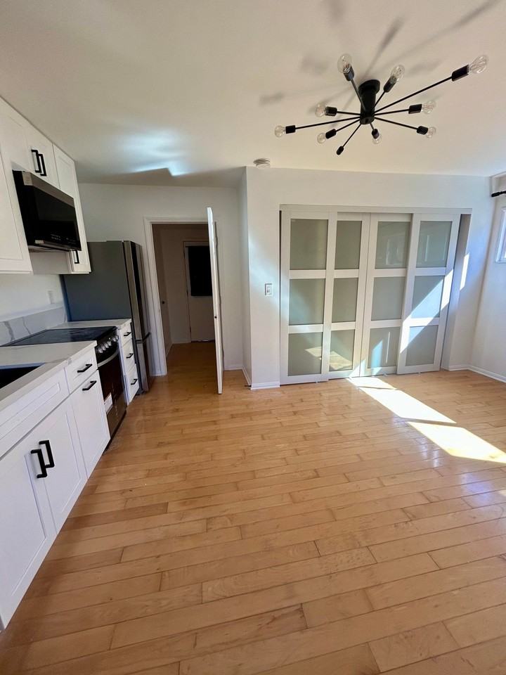 17124 1/2 Horace St #2 - Photo 3 of 11