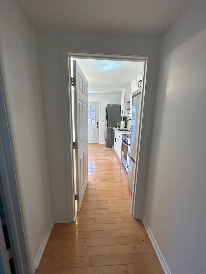 17124 1/2 Horace St #2 - Photo 4 of 11