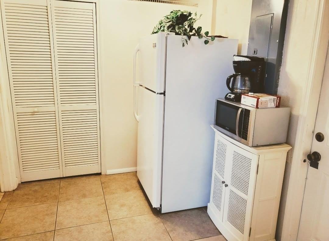 1405 Se 14th Ter - Photo 3 of 7