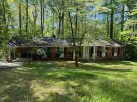 featured image of 1009 Temple St