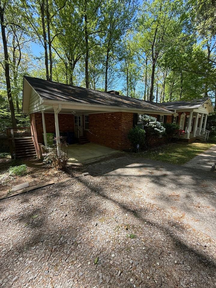 1009 Temple St - Photo 3 of 20