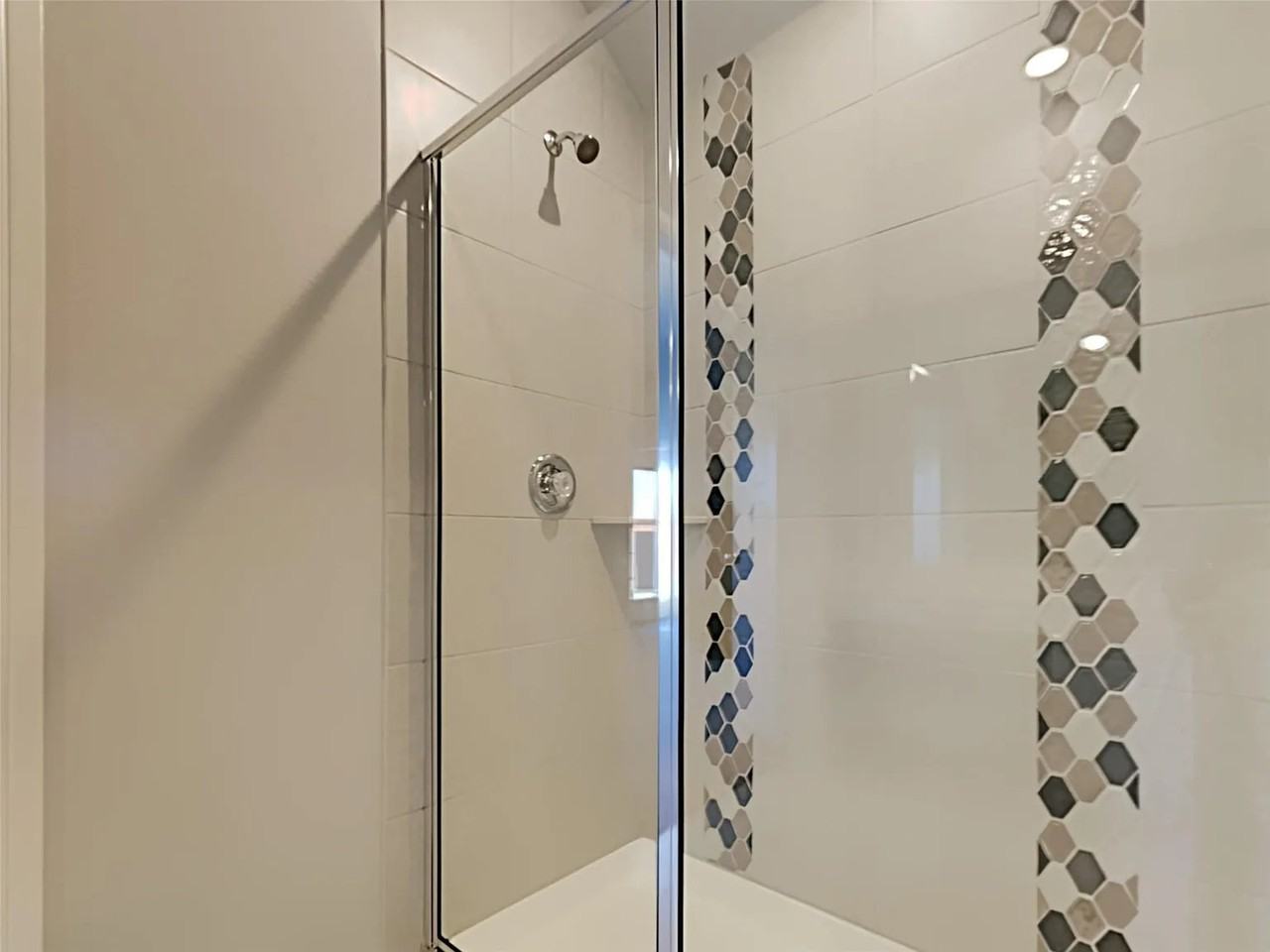 2926 Culver Ave - Photo 6 of 20