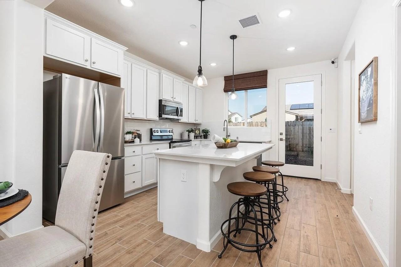 6623 E Crimson Dr - Photo 4 of 7