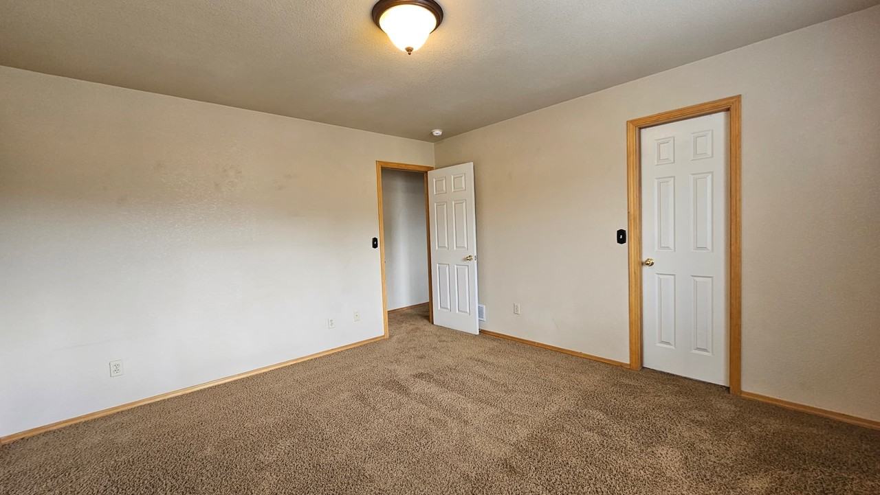 1646 Columbine Village Dr - Photo 5 of 13