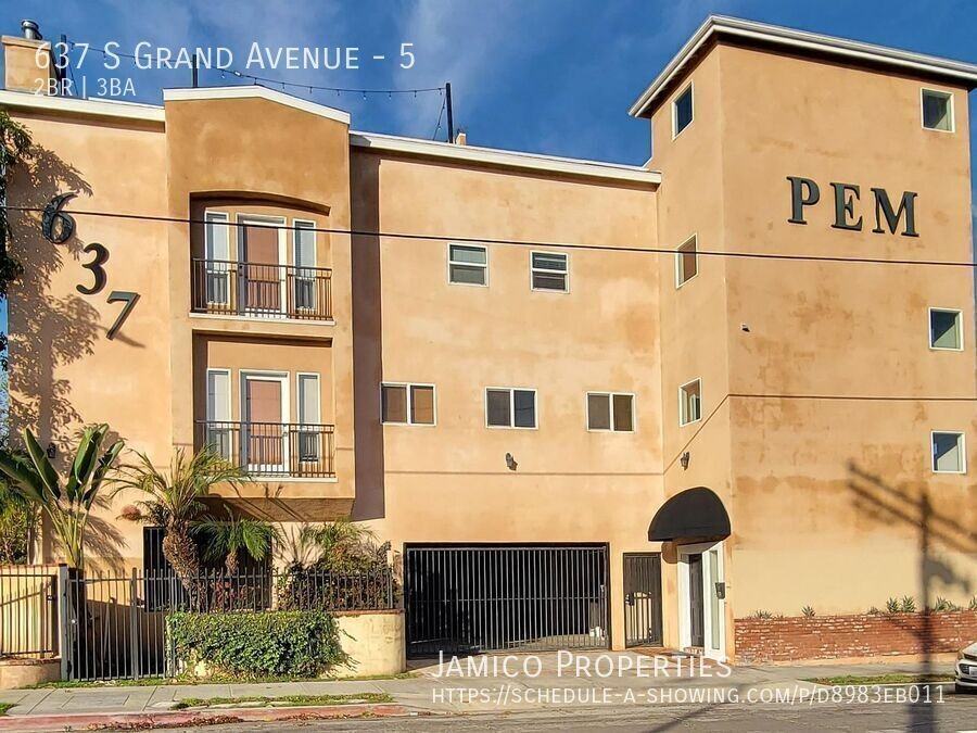 637 S Grand Ave #5 - Photo 2 of 21