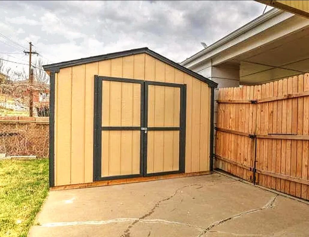 2503 E 90th Pl #NA - Photo 3 of 19